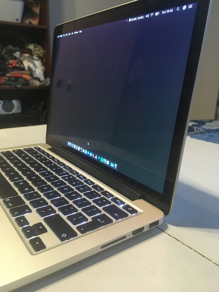 Laptop MacBook Pro 13'' A1502 i5 2,5 Ghz 8/256 GB