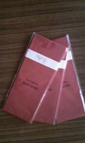 100x papier do pakowania - czerwony Oriflame