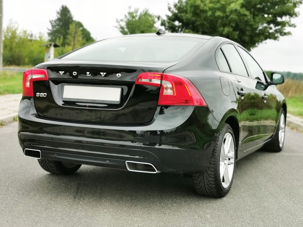 Elegancki sedan_ S60 _ 150 KONI _ SERWIS VOLVO