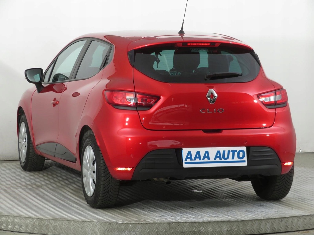 Купить Renault Clio 1.2 16V, польский автосалон, авторизованный сервисный центр.: отзывы, фото, характеристики в интерне-магазине Aredi.ru