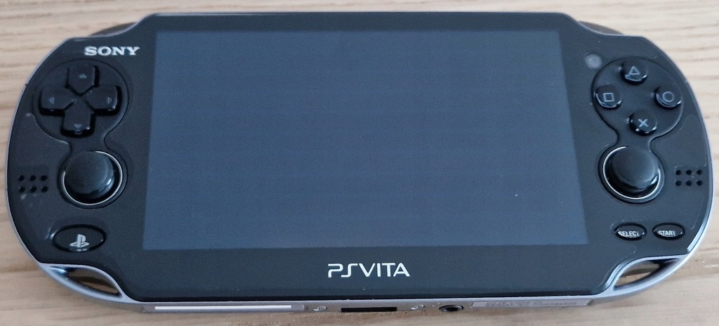 KONSOLA SONY PS VITA PCH-1004