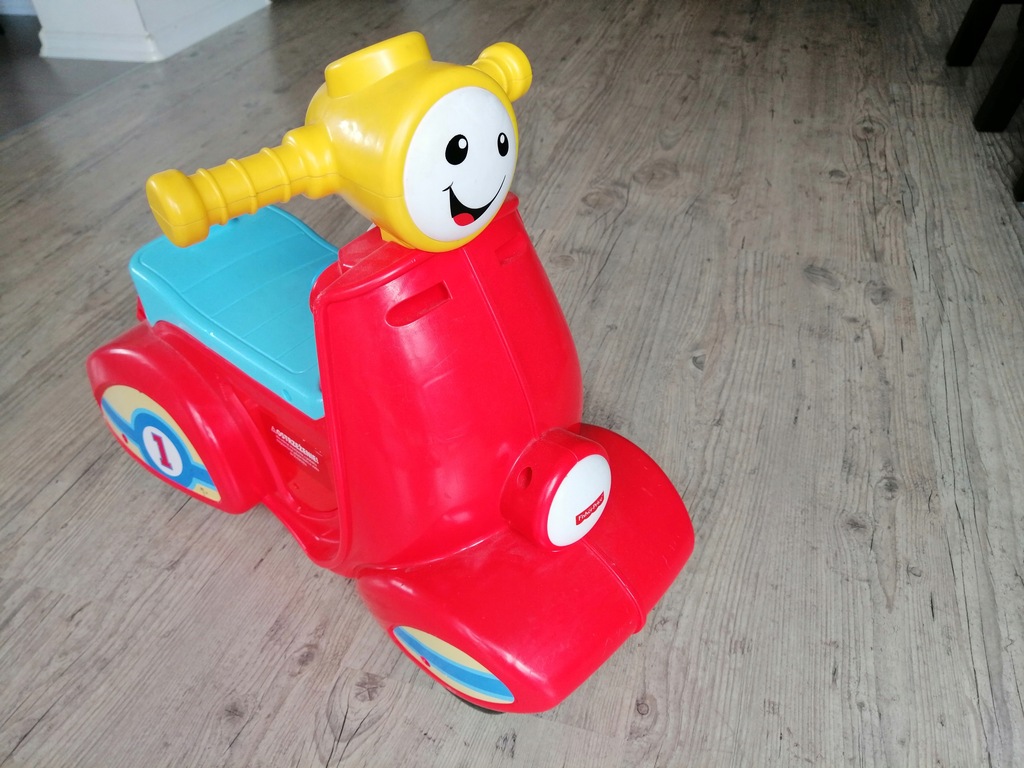 SKUTER JEŹDZIK FISHER PRICE