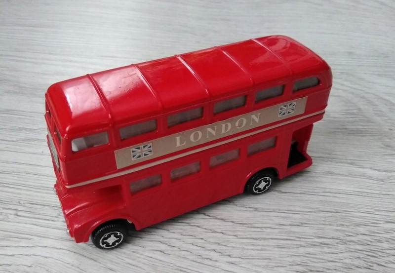 Routemaster Bus duży piętrowy Londyn autobus