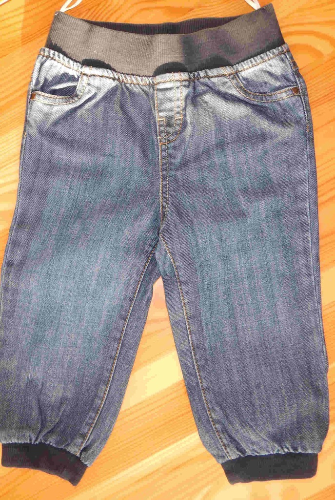 Jeansowe spodnie C&A 80 jak nowe
