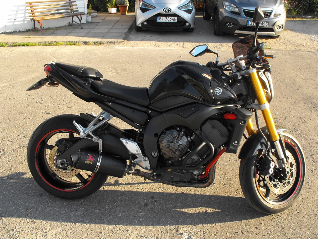 YAMAHA FZ1n 2007 150KM 28200km Carbonowe błotniki 8462381071