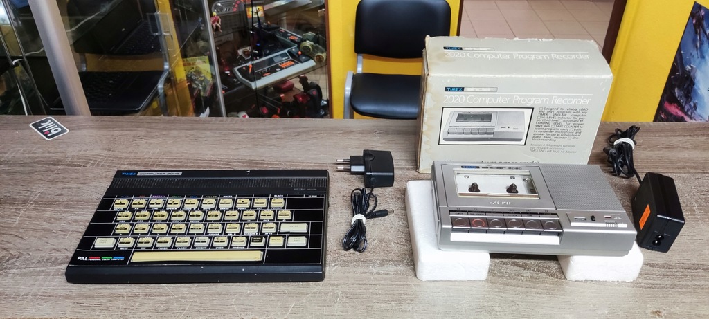 KOMPUTER TIMEX COMPUTER TC2048 Z MAGNETOFONEM