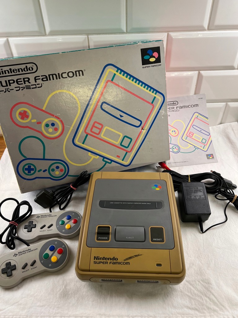 Nintendo Super Famicom / SNES / NTSC-J / Pudełko