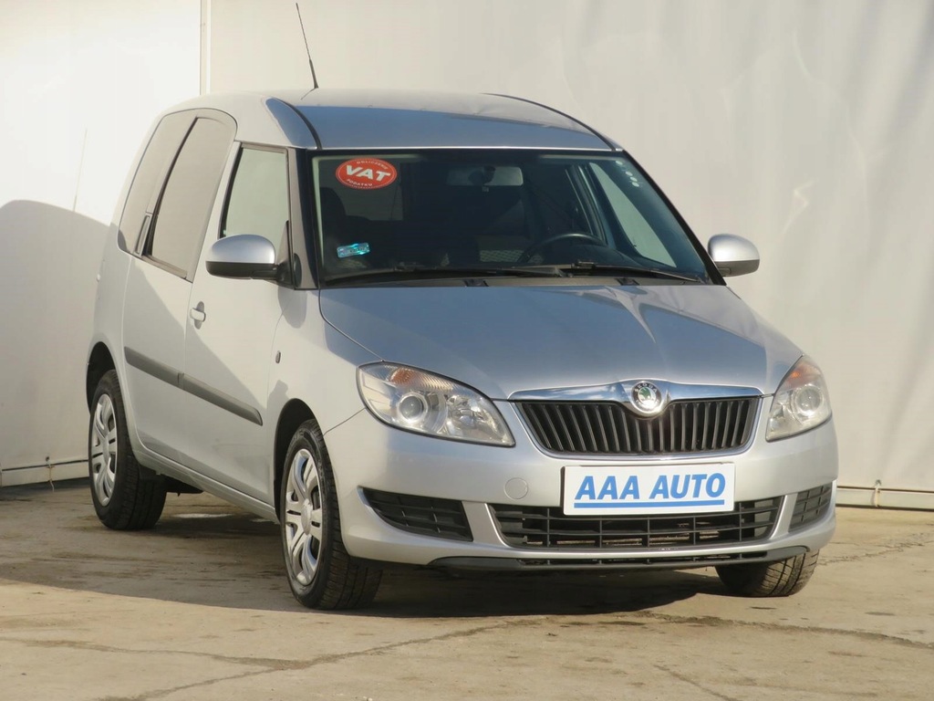 Купить Skoda Roomster 1.6 TDI, польский автосалон, авторизованный сервисный центр: отзывы, фото, характеристики в интерне-магазине Aredi.ru