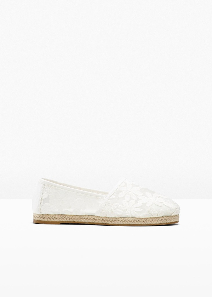 38 ESPADRYLE W KWIATY