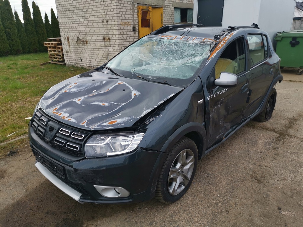 2 X DACIA SANTERO STEPWAY 2019 0.9 TCe 1.2LPG 2013