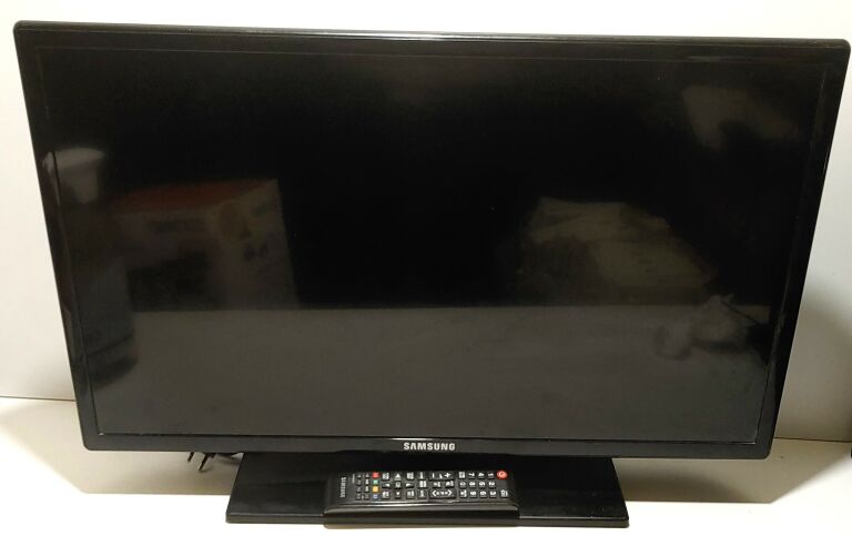 TELEWIZOR SAMSUNG 26 CALI UE26EH4000