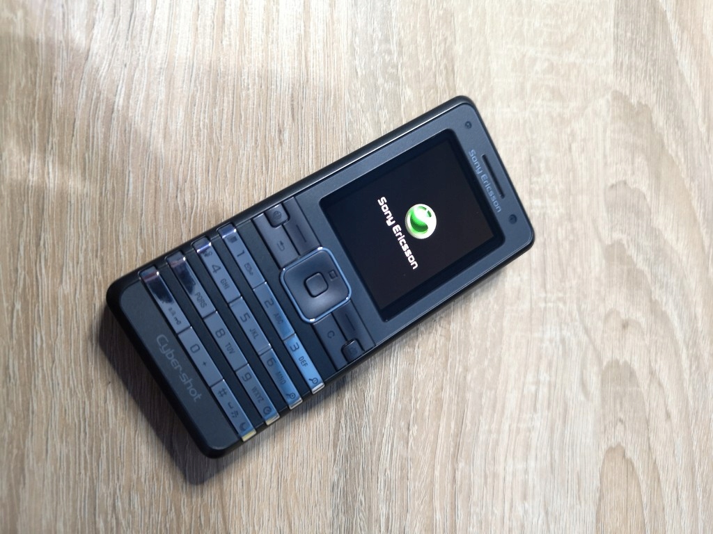 Sony Ericsson K770i ŚWIETNY STAN