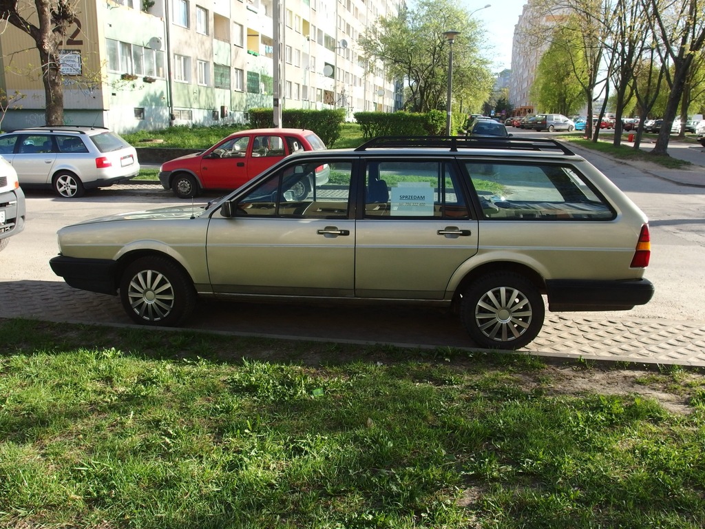 samochód osobowy Volkswagen Passat 1,6 D