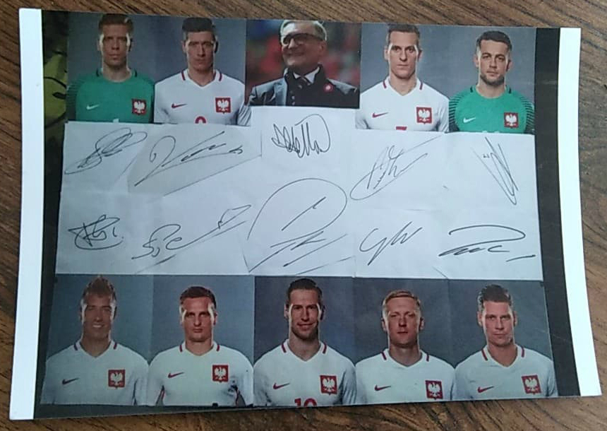 Kartka z autografami piłkarzy Reprezentacji Polski