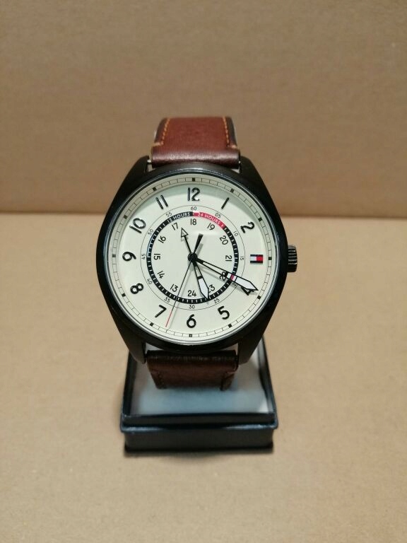 ZEGAREK TOMMY HILFIGER DYLAN TH.106.1.34.2206 9932802419