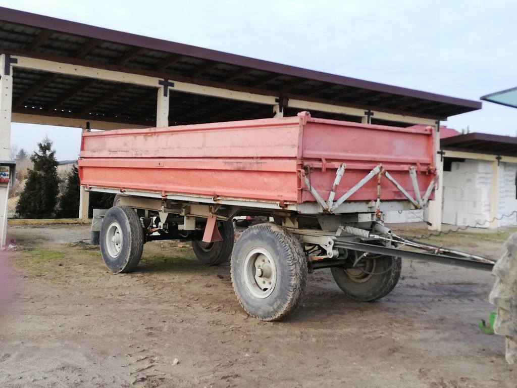 Przyczepa rolnicza Hl 8011
