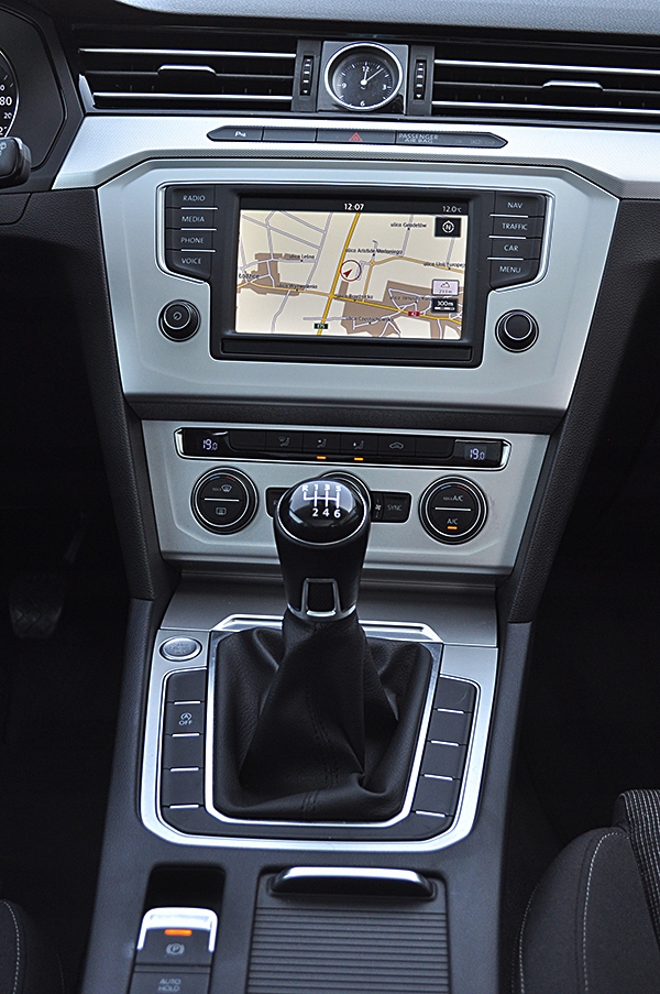 Купить VW Passat 2.0TDI *Панорама*Радар*Камера*Без ключа*: отзывы, фото, характеристики в интерне-магазине Aredi.ru