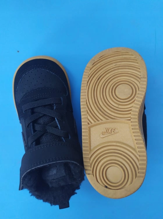 Nowe buty dziecięce Nike . Rozmiar 22