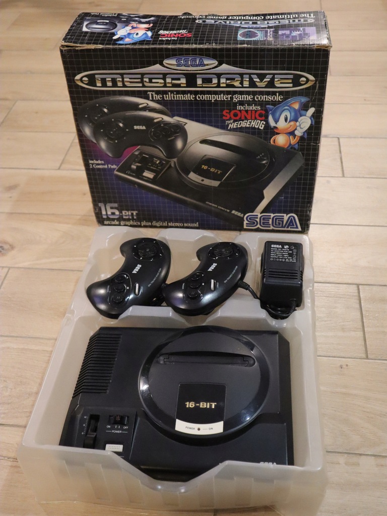 Sega MegaDrive [Komplet w oryginalnym opakowaniu]