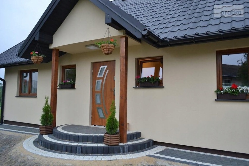 Dom, Jędrzejów (gm.), Jędrzejowski (pow.), 86 m²