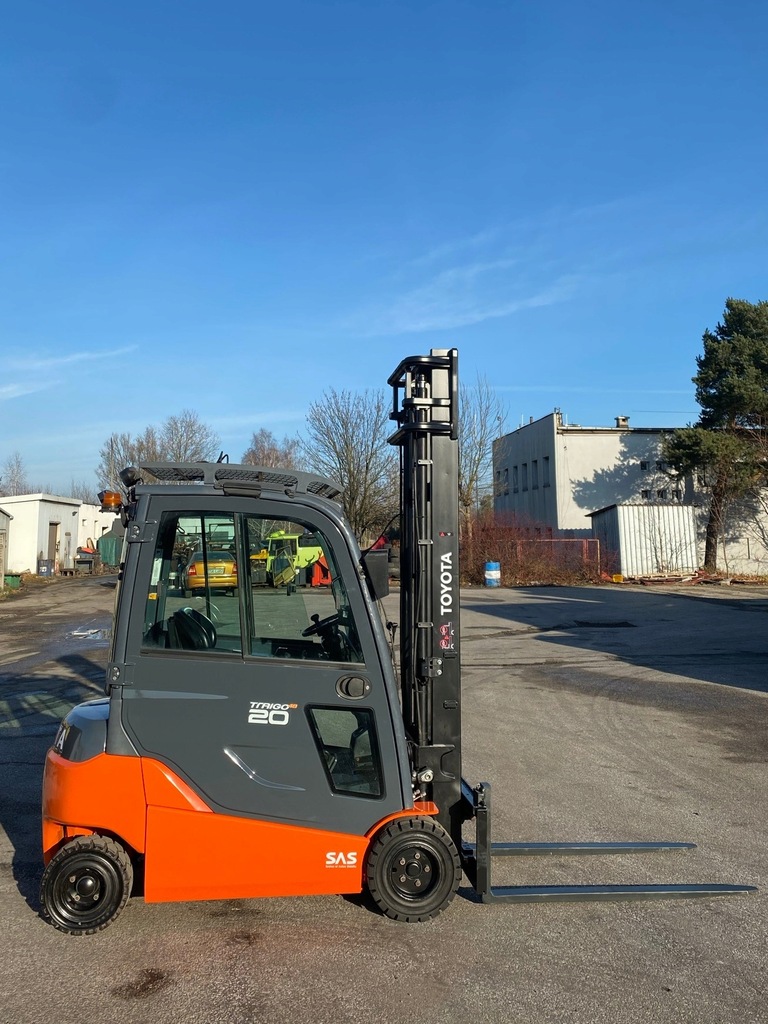 Купить TOYOTA 8FBMT FORKLIFT 2015 г.в., аккумулятор 80%: отзывы, фото, характеристики в интерне-магазине Aredi.ru