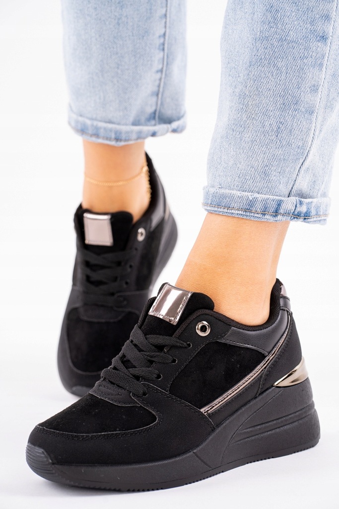 Czarne sneakersy damskie na koturnie Blatni 38