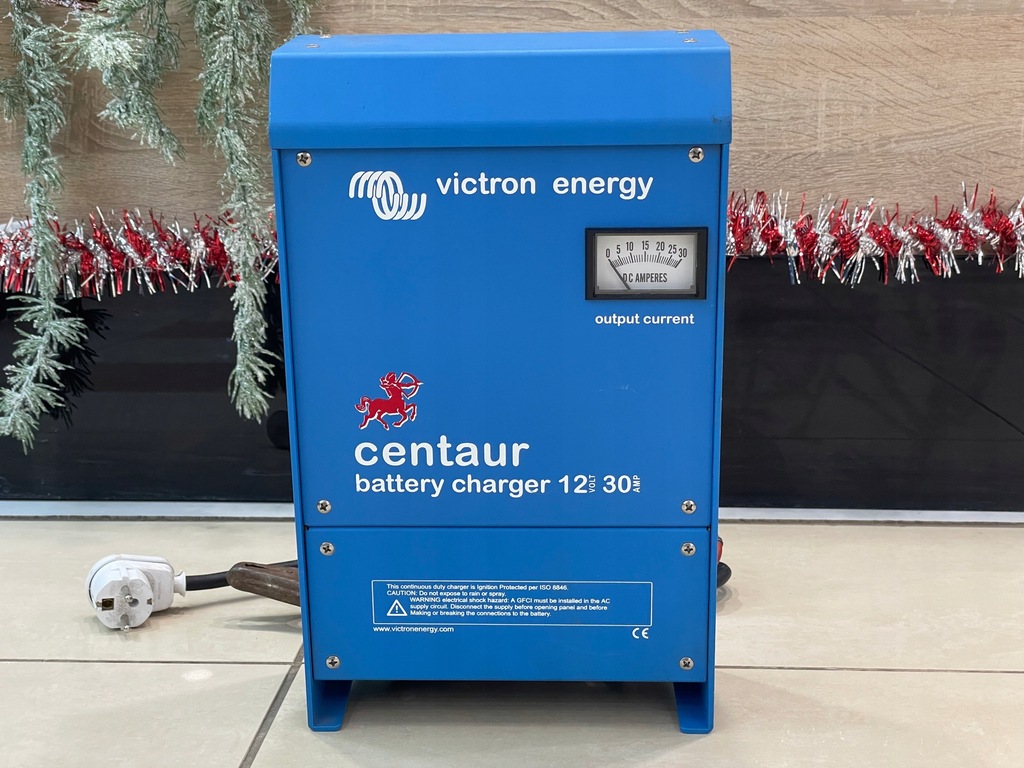 Ładowarka akumulatorów kwasowo-ołowiowych Victron Energy CCH012030000 12/30
