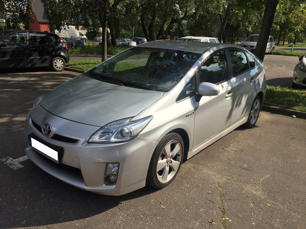 Купить TOYOTA PRIUS 3 LPG, не от дилера, новый двигатель: отзывы, фото, характеристики в интерне-магазине Aredi.ru