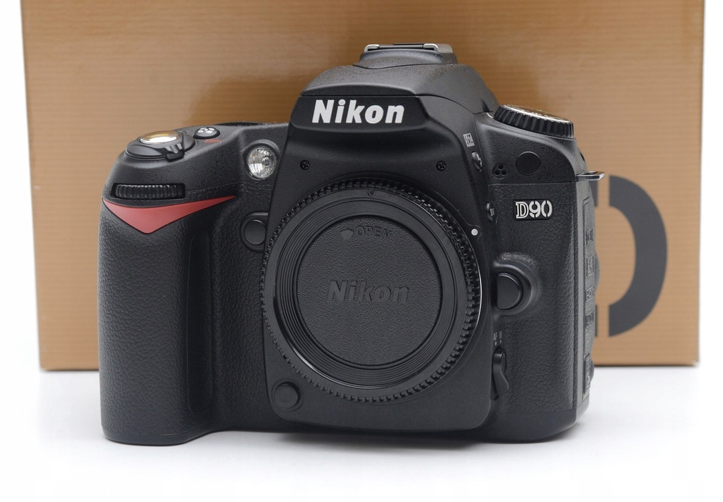 Nikon D90 body - przebieg 12664 zdj.- ładny stan !!!