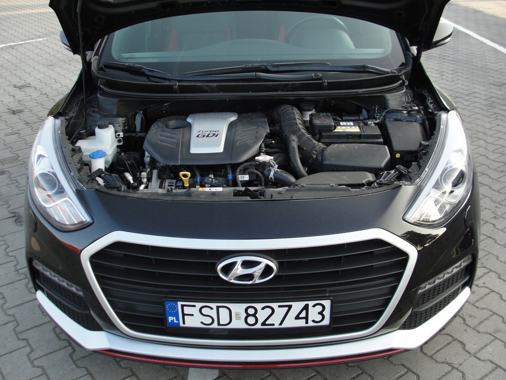 Купить HYUNDAI I30 TURBO 2016 NAVI CAMERA ALU 18' 51 т.км: отзывы, фото, характеристики в интерне-магазине Aredi.ru