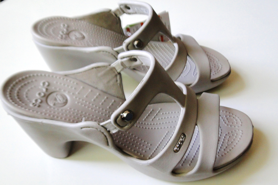 CROCS KLAPKI DAMSKIE NA OBCASIE NOWE R .42-43