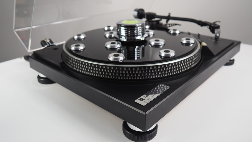 TECHNICS SL-2000 Direct Drive & Technics 207 C