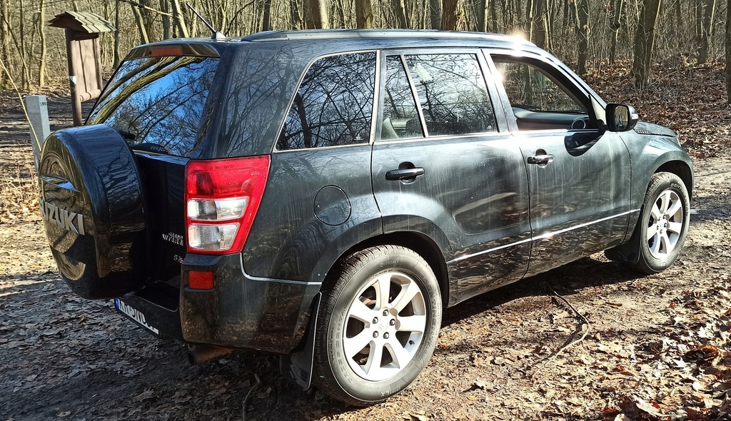 Купить SUZUKI GRAND VITARA 2010 (JT) 2.4 4x4 169 л.с.: отзывы, фото, характеристики в интерне-магазине Aredi.ru