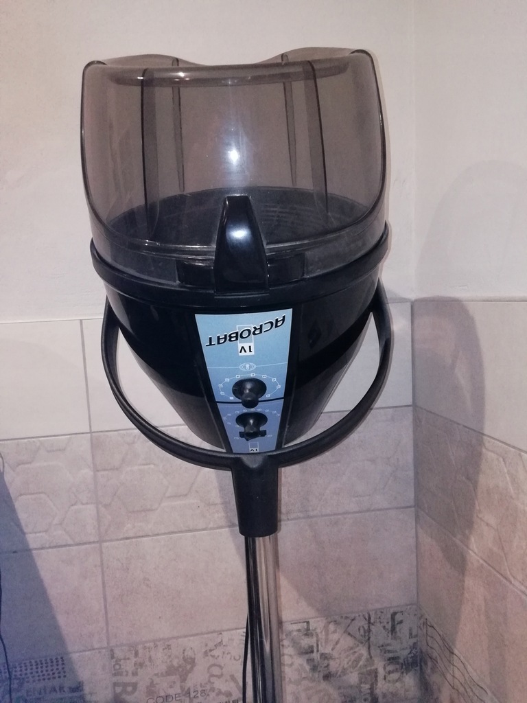 Suszarka hełmowa fryzjerska stojąca