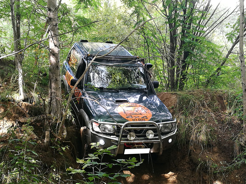 Samochód terenowy Nissan Patrol 3.0 DI