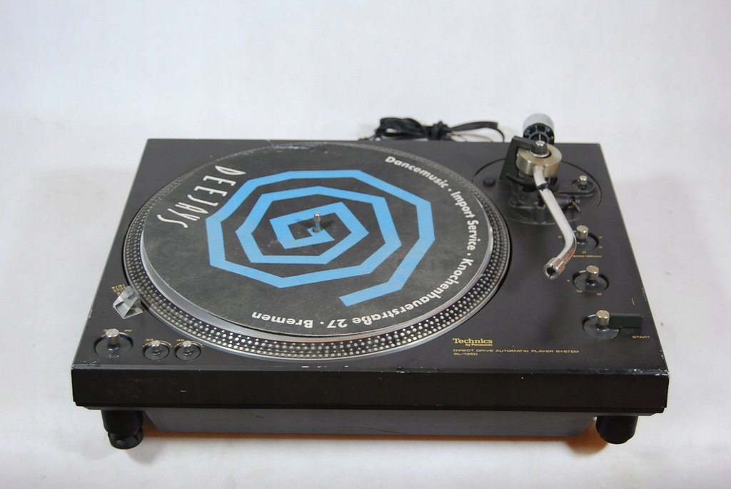 TECHNICS SL-1350 GRAMOFON