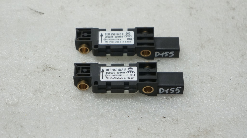 AUDI A4B6 czujnik sensor uderzeniowy 8e0959643e