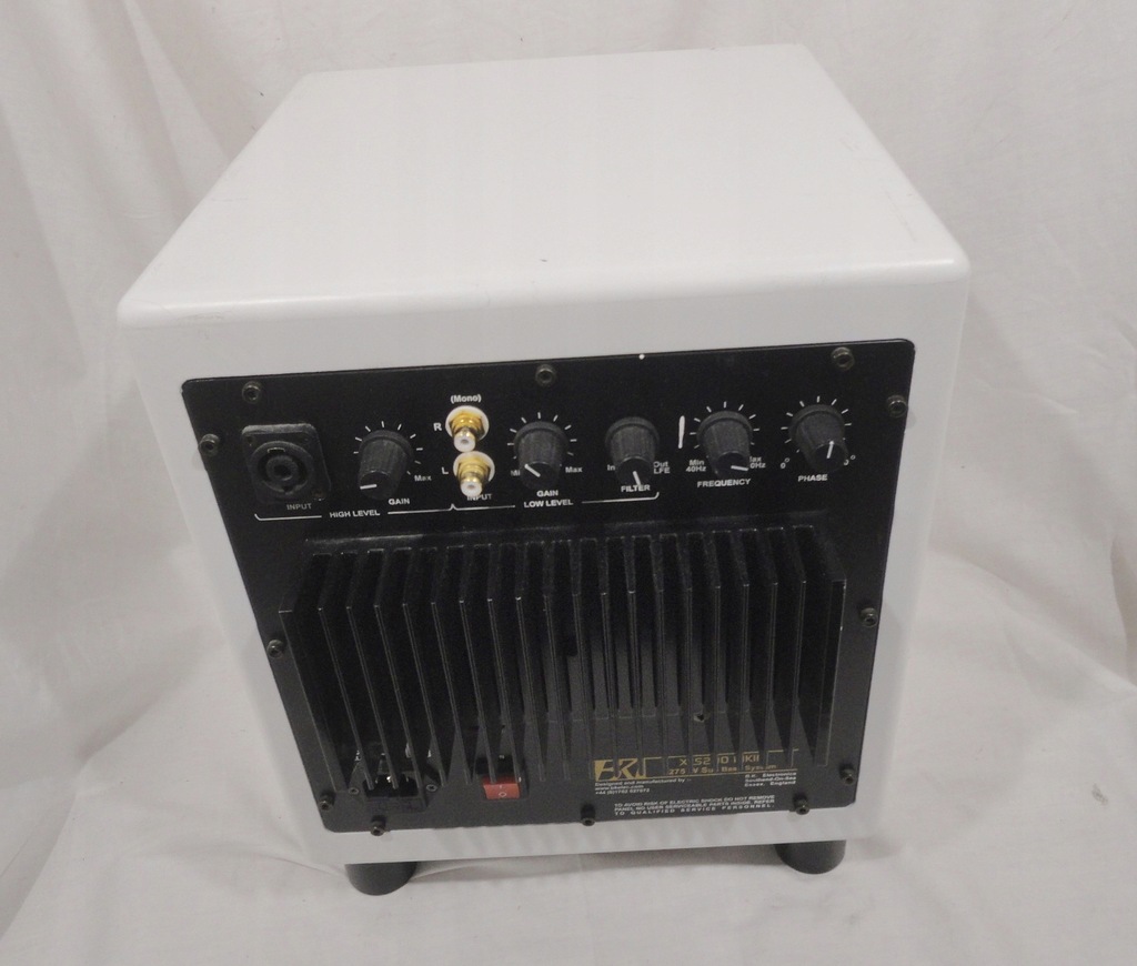 Bk Xls200 Frequency Response Subwoofer Aktywny BK XLS200-DF