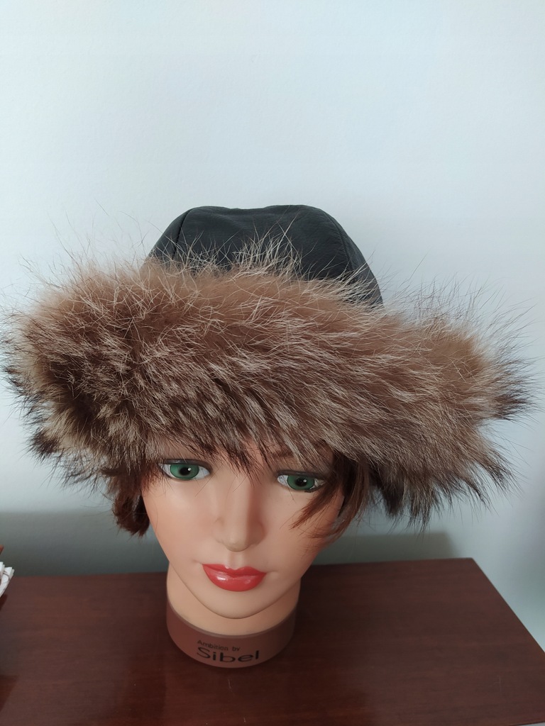 Skórzana czapka kapelusz naturalne futro 57 cm
