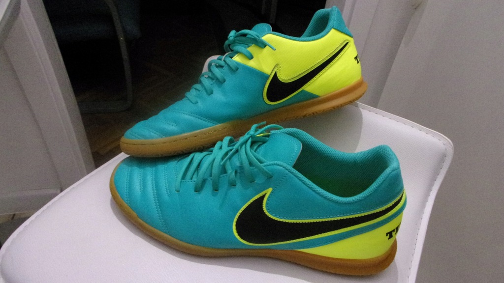 buty NIKE TIEMPO Halówki rozmiar 46 Super Kolor