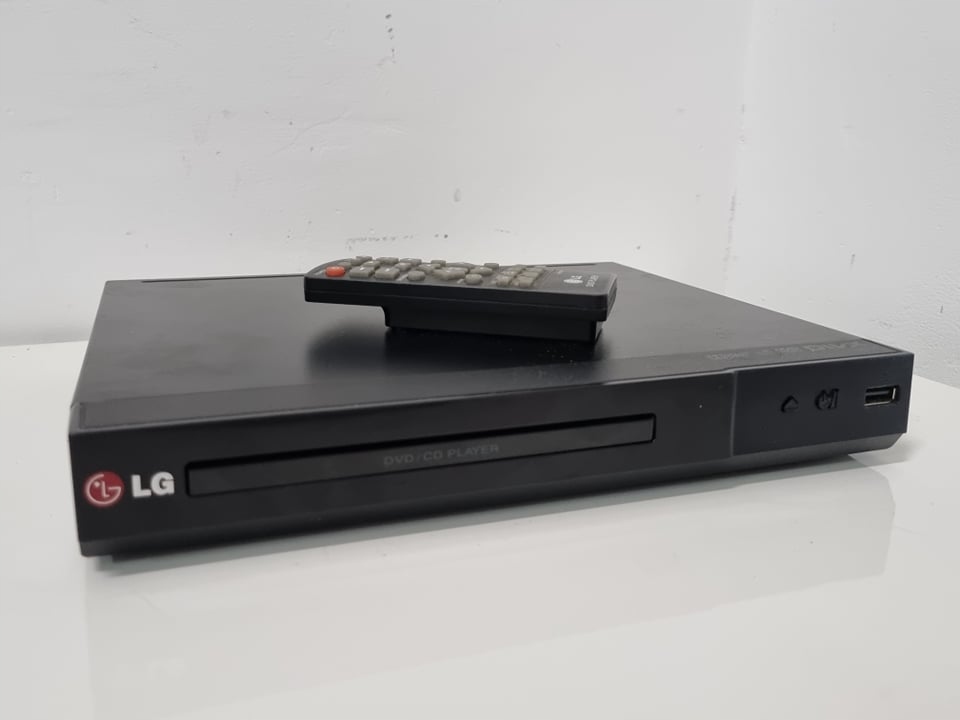 Odtwarzacz DVD LG DP132 (1600/21)