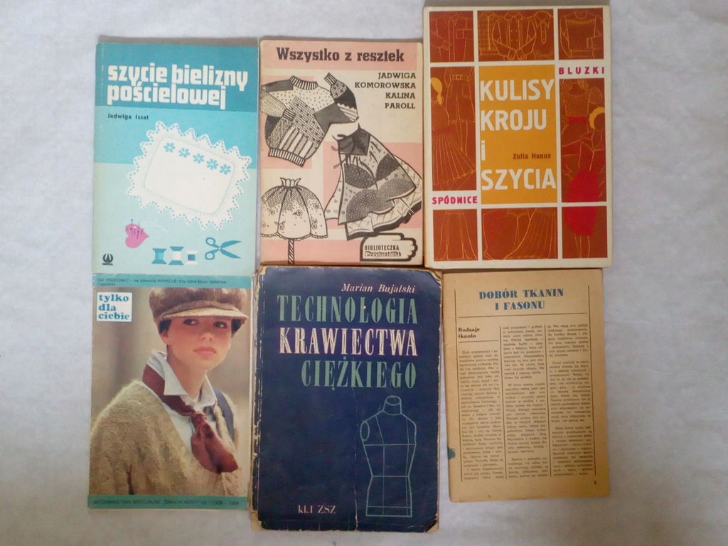 Stare książki i czasopisma krawieckie