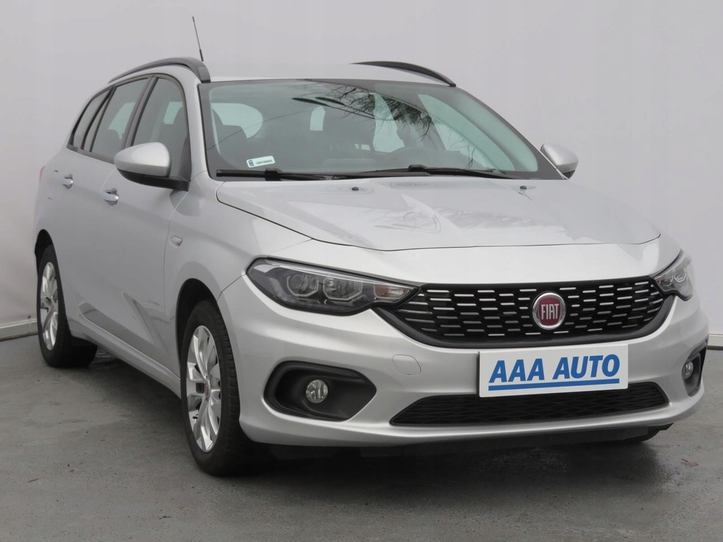 Купить Fiat Tipo 1.6 16V, Салон Польша, 1-й хозяин: отзывы, фото, характеристики в интерне-магазине Aredi.ru