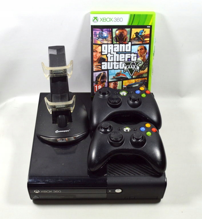 XBOX 306 + OKABLOWANIE + 2 PADY + GTA V