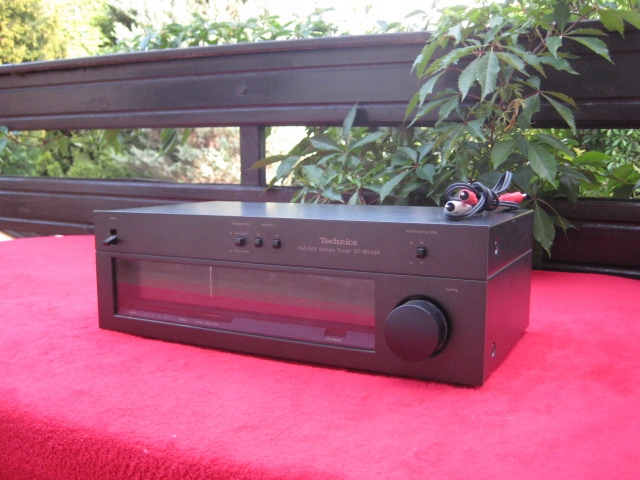 ST-8044K Technics FM / AM Stereo Tuner Radio