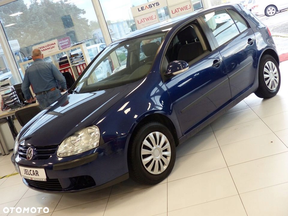 Volkswagen Golf 75KM