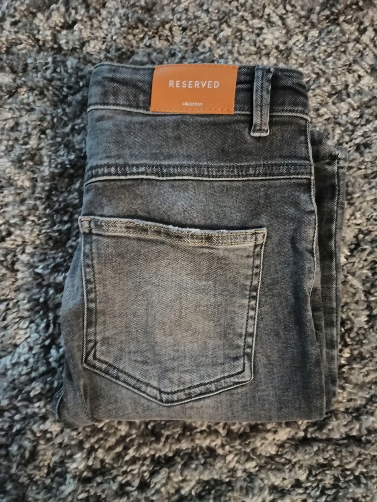 Ciemnoszare jeansy Reserved slim skinny