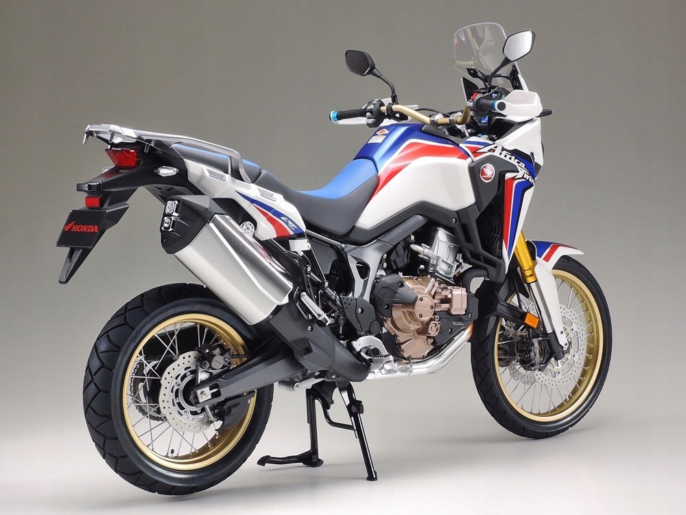 Купить 1/6 Honda CRF1000L Africa Twin Tamiya 16042: отзывы, фото, характеристики в интерне-магазине Aredi.ru