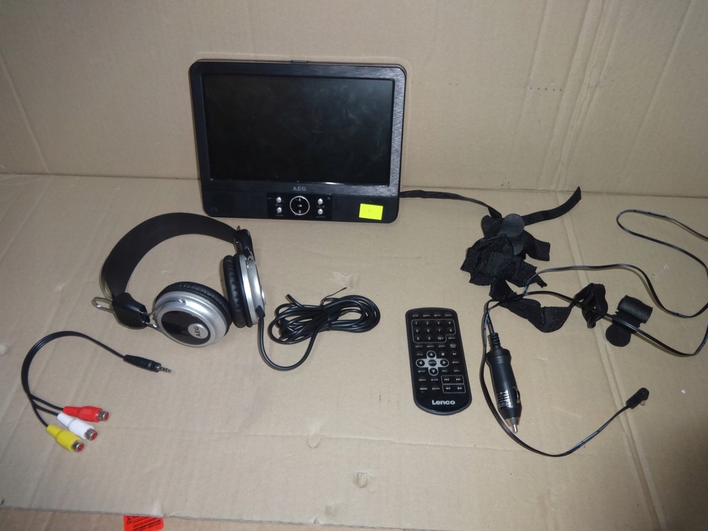 ODTWARZACZ SAMOCHODOWY AEG DVD 4552 LCD