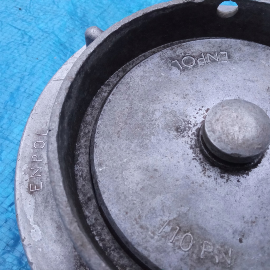 POKRYWA, DEKIEL DO SZAMBOWOZU, ZAKRĘTKA fi110 ENPOL